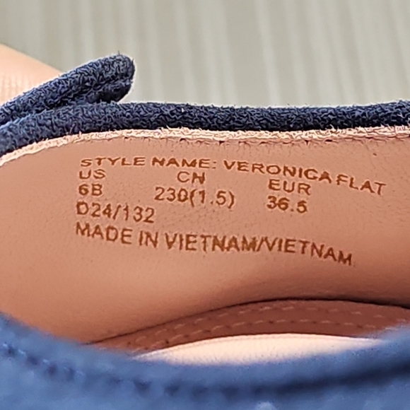 Kate Spade Veronica Suede Navy Flats In Size 6B Excellent‎ Pre-Owned Condition - Picture 11 of 12